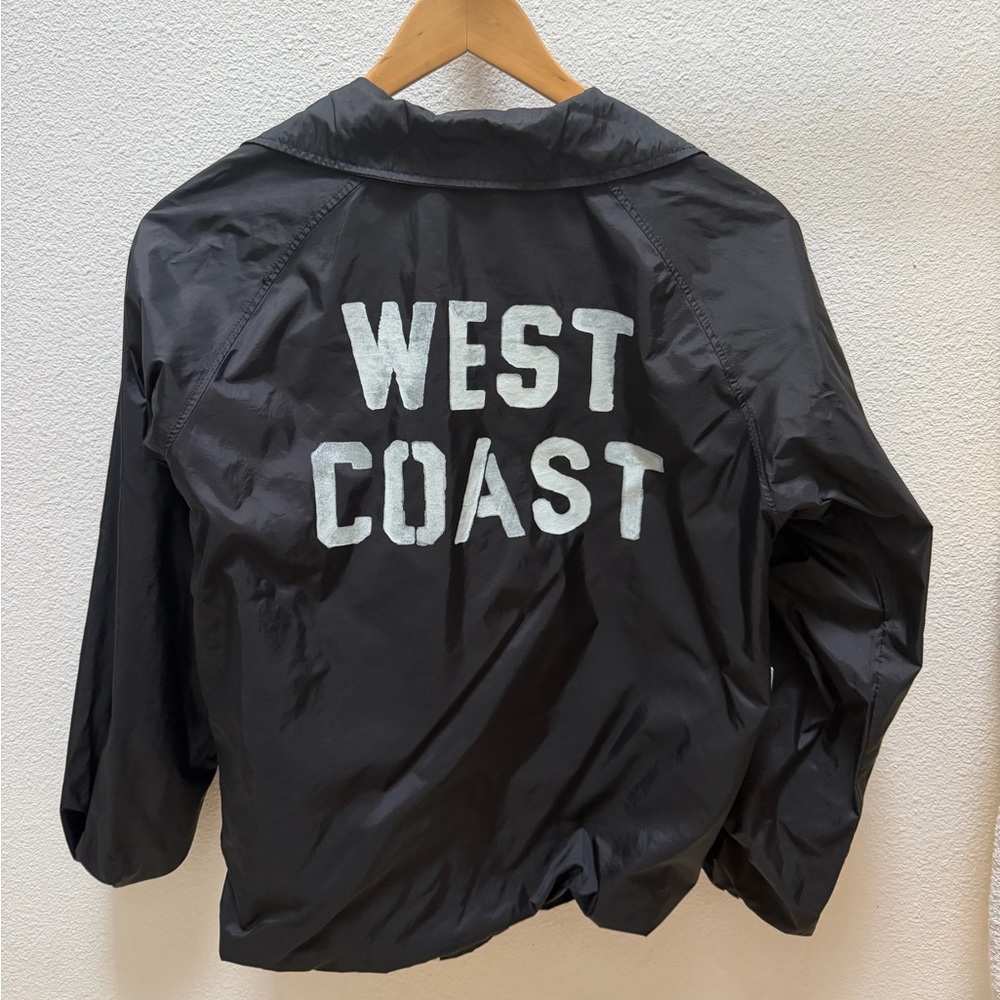 West Coast wind breaker